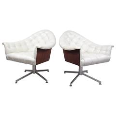 Pair of Mid-Century Swivel Side Chairs by Milo Baughman for Thayer Coggin