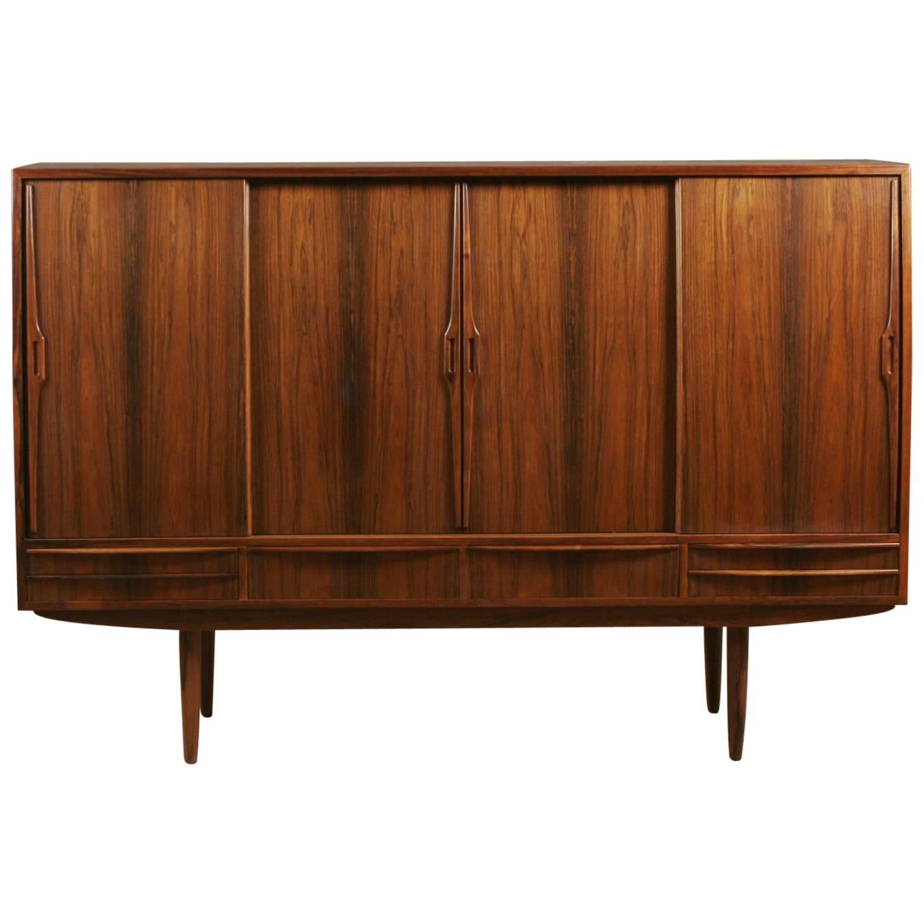 Mid-Century Modern Rosewood Veneer Danish Sideboard/Credenza