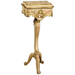20th Century Venetian Lacquered and Gilded Tripod Tale