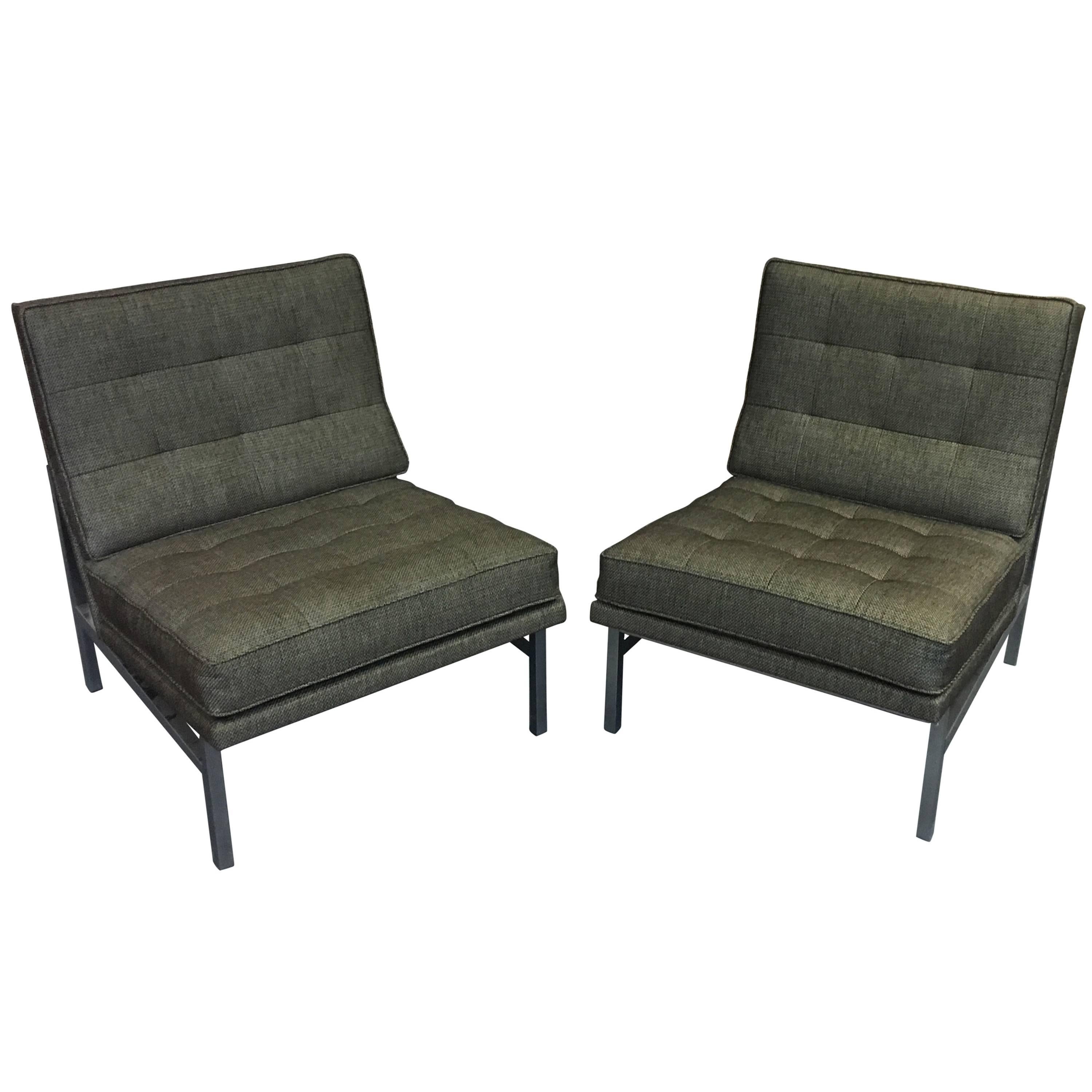 Pair of Florence Knoll Lounge Chairs for Knoll, circa 1960s For Sale