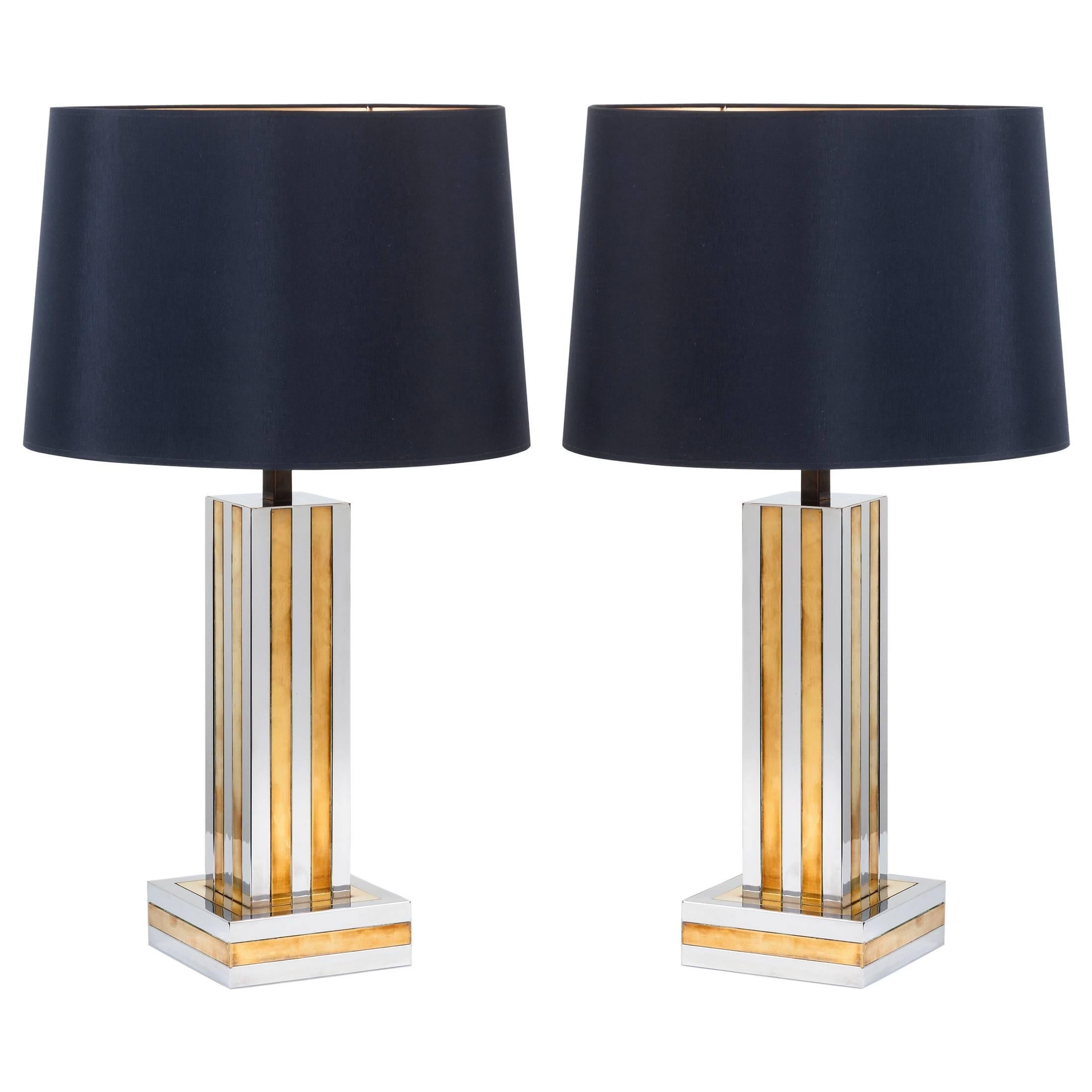 Italian Pair of Table Lamps in Brass and Steel For Sale