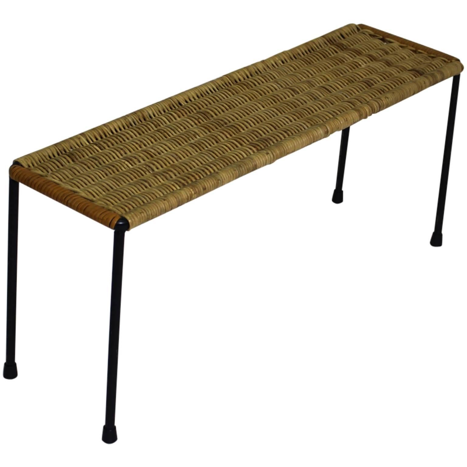 Mid-Century Modern Vintage Rattan-Beistelltisch von Carl Aubck, um 1950, Wien