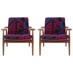 Finn Juhl a Pair of Chairs in Teak 9