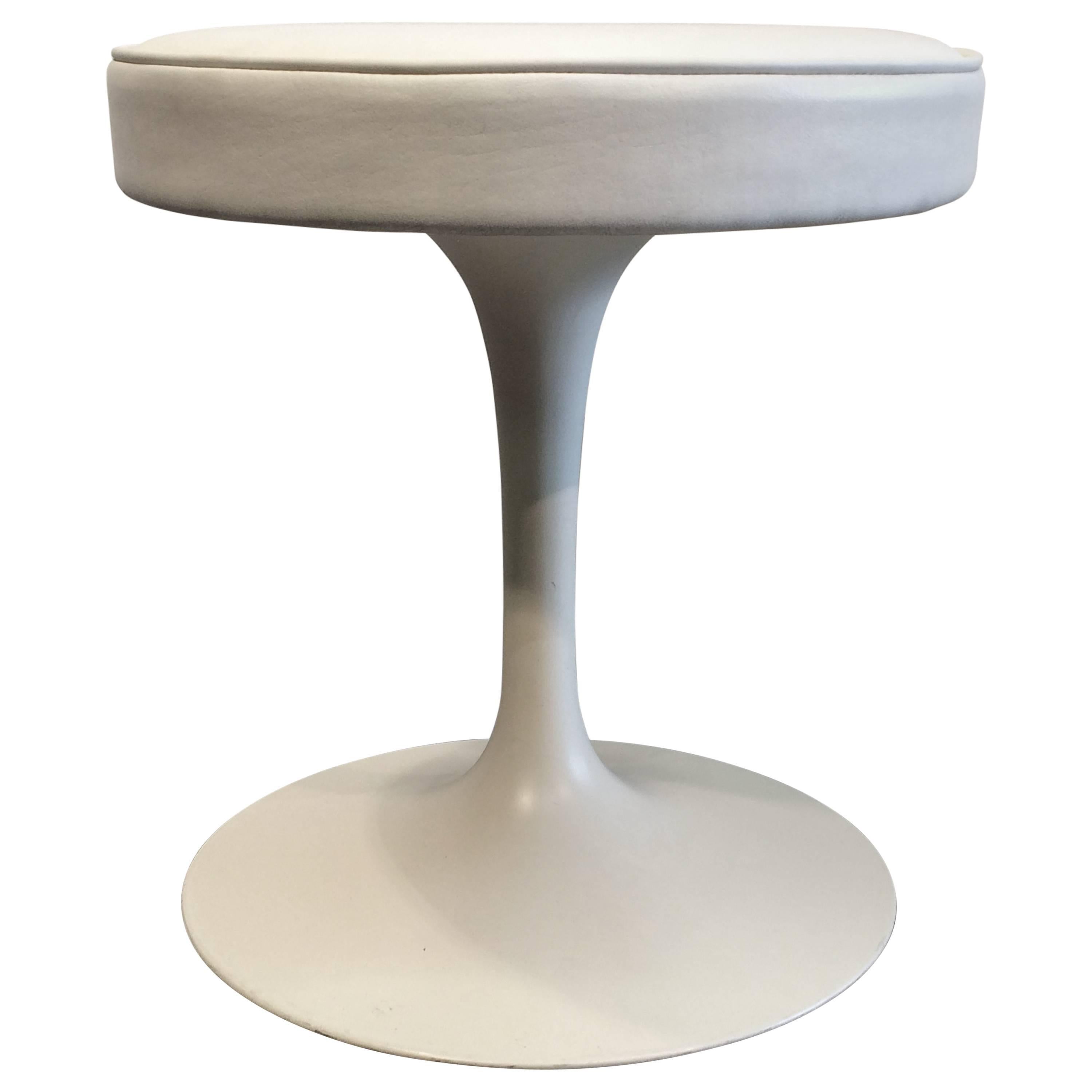 Early Eero Saarinen Swivel Stool for Knoll