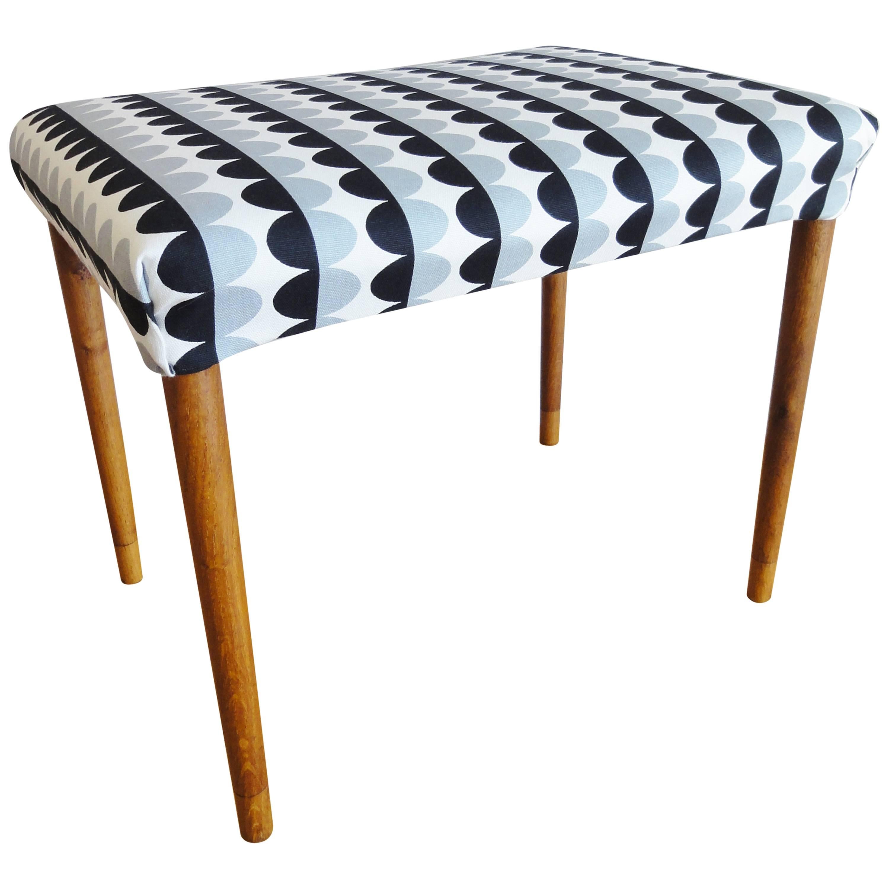 Mid-Century Retro Venesta Finland Newly Upholstered Teak Stool, 1960s For Sale