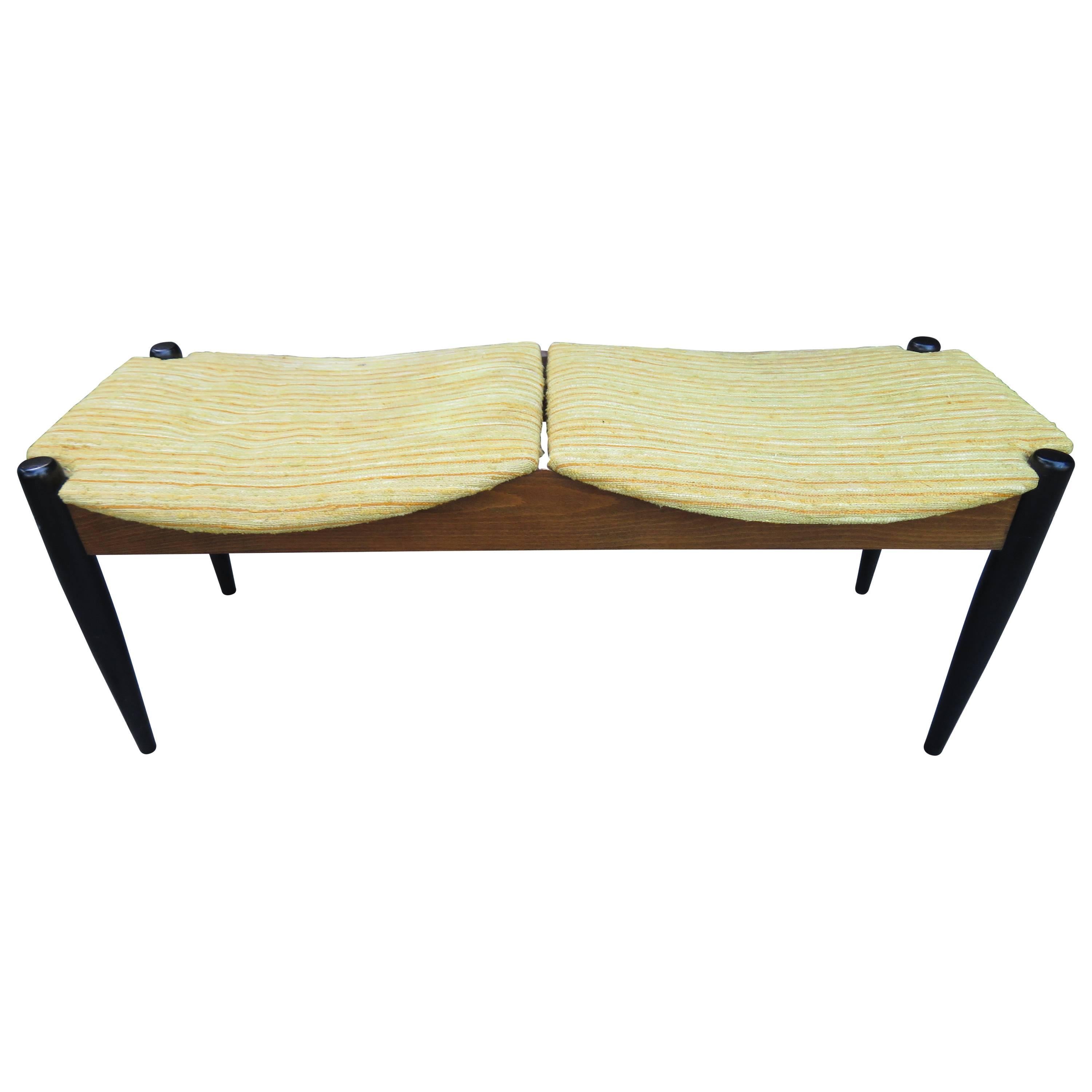 Lovely Mid-Century Modern Two-Seat Bench by John Stuart For Sale