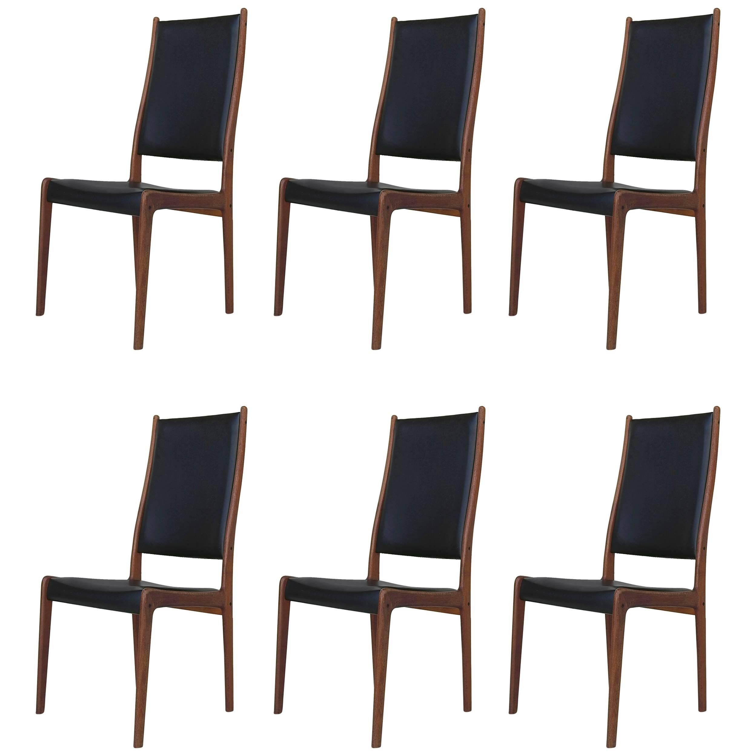 Set of Six High Back Dining Chairs by Johannes Andersen in Teak