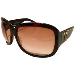 1970s YSL Mod Unisex "Y" Logo Sunglasses 12