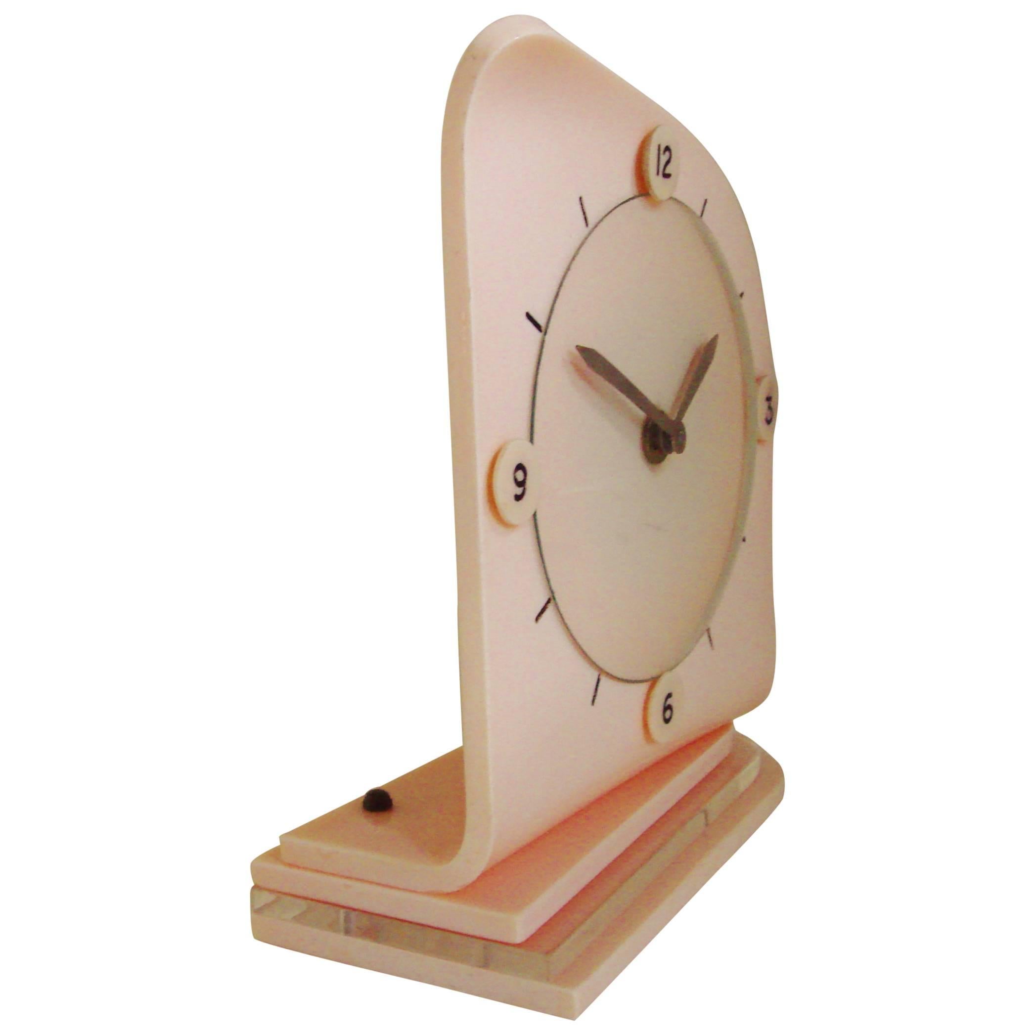 Eccentric Scottish Art Deco Asymmetrical Peach and Clear Lucite Glen Table Clock For Sale