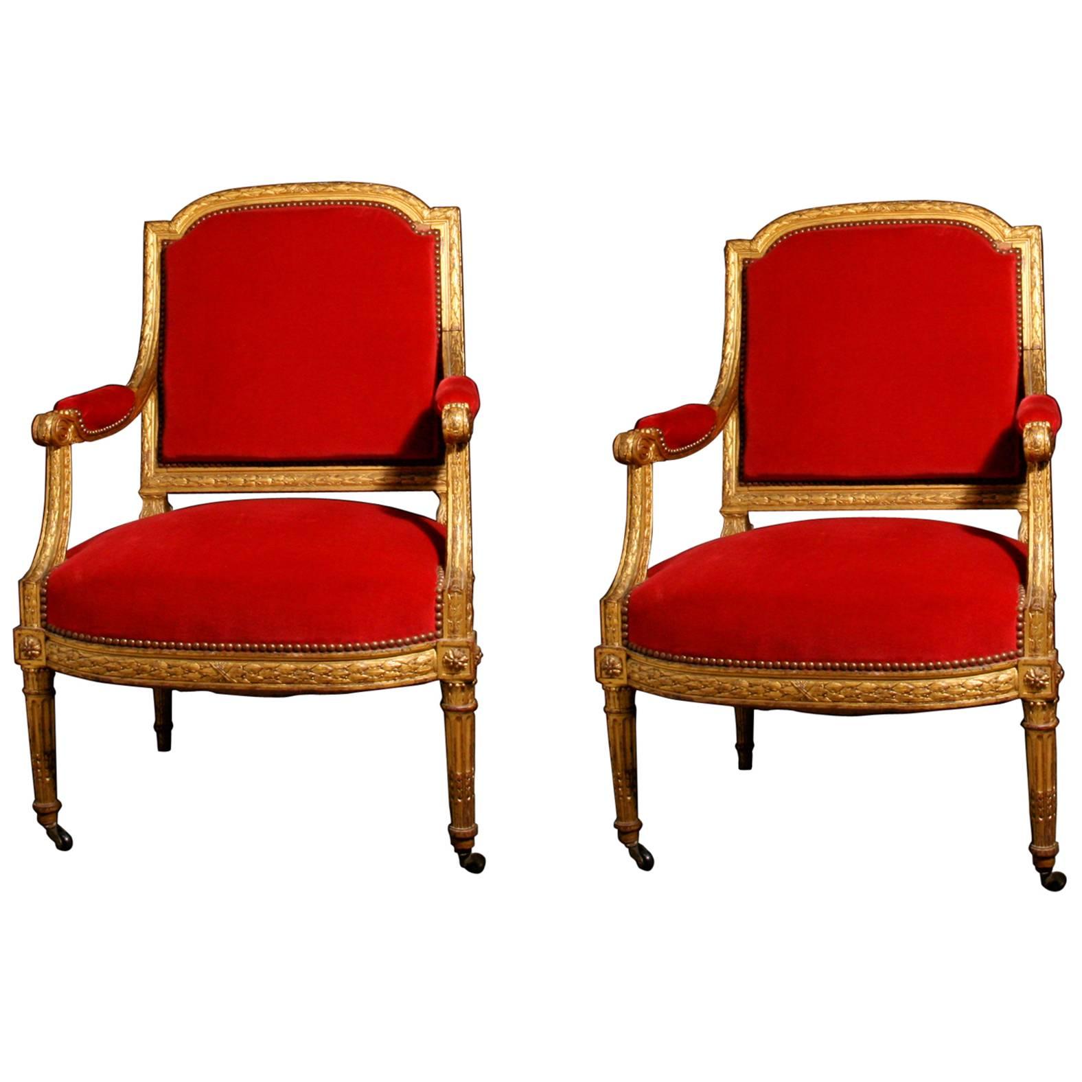 Pair of Carved Giltwood Fauteuil For Sale