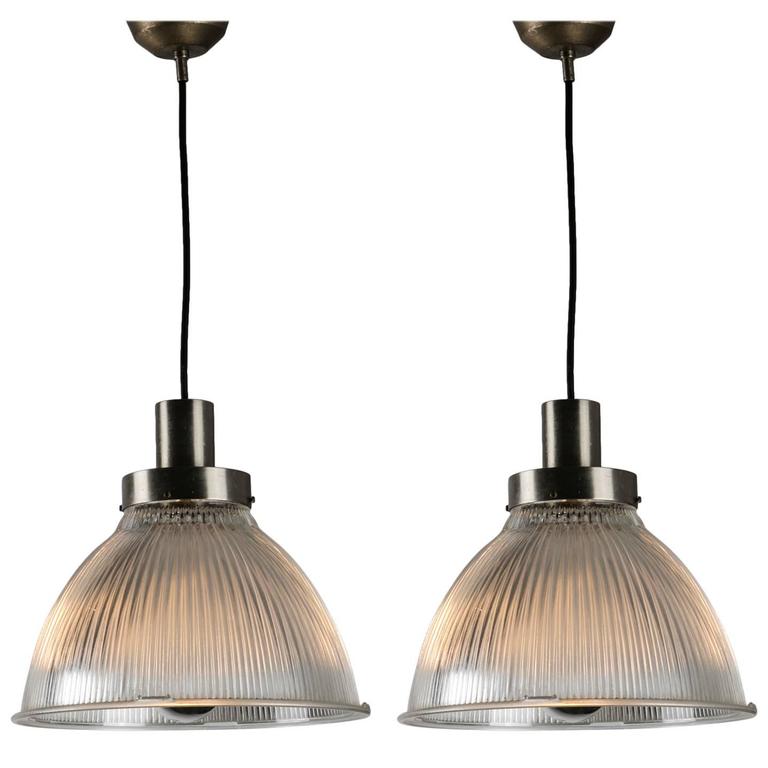 Pair of Italian 1950s Pendant Lamps For Sale at 1stdibs