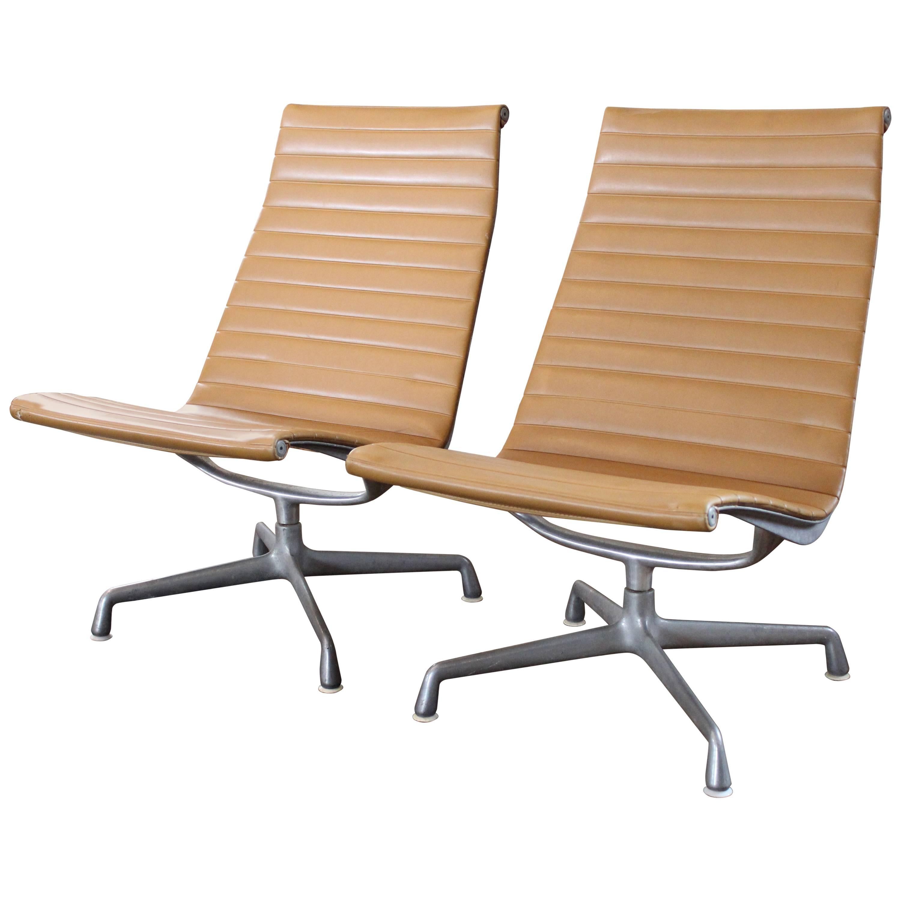 Authentic EA33 Eames Aluminum Group Lounge Chair for Herman Miller Modern Pair