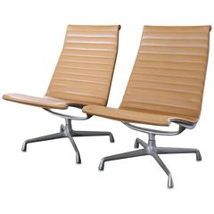 Pair of Vintage Herman Miller Aluminum Group Lounge Chairs, Mid-Century Modern 11