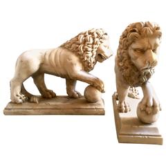 19th Century Pair of Carrara Marble Lions Sculpture