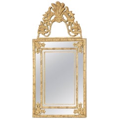 Miroir en bois doré de style Régence