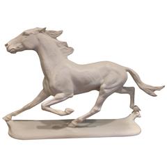  Fine Large Horse- Hand Made Porcelain White Galloping Skulptur signiert