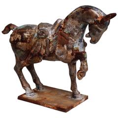 Antike chinesische Pferdeskulptur:: Tang-Ming-Stil
