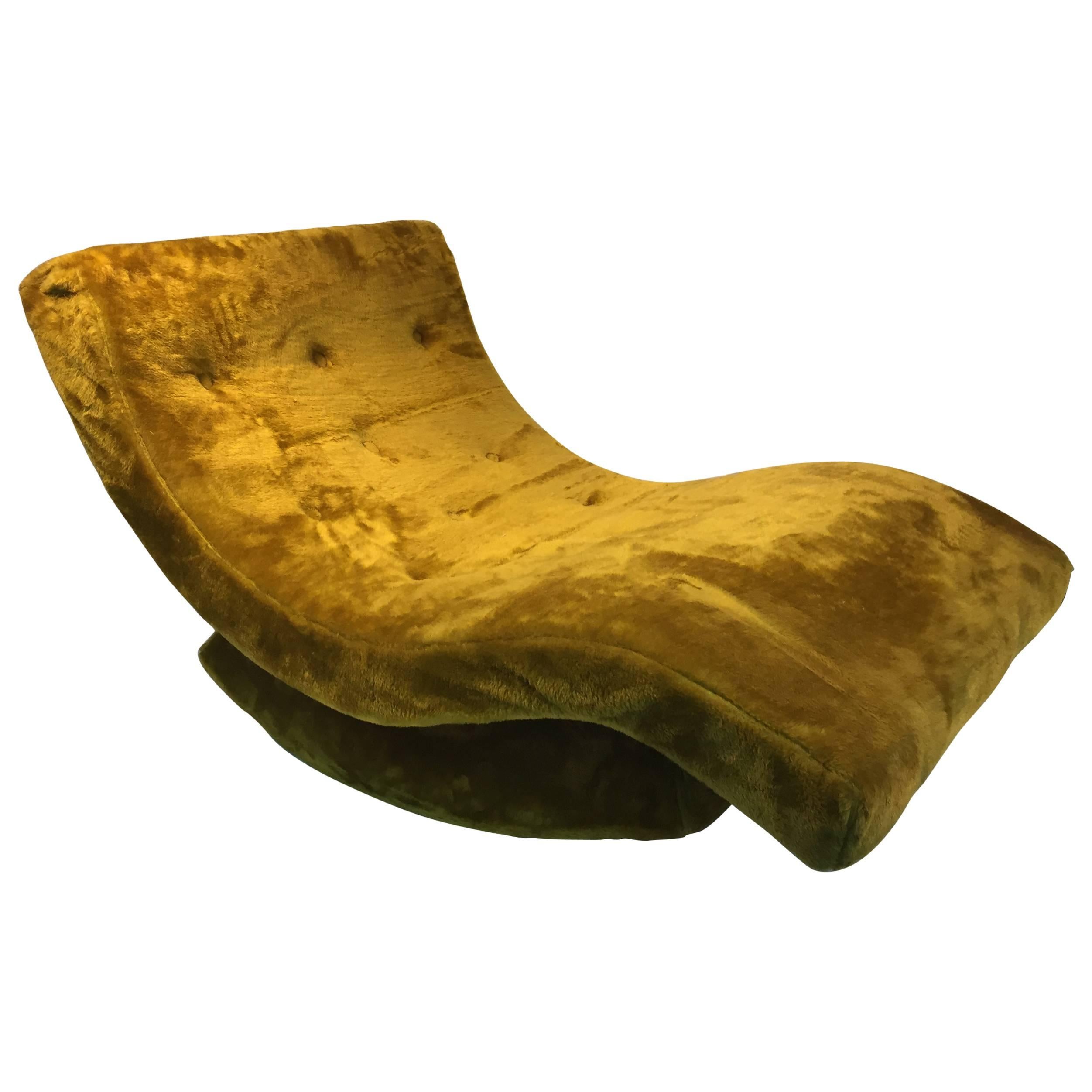 Wonderful Milo Baughman "Wave" Chaise or Lounge Chair For Sale