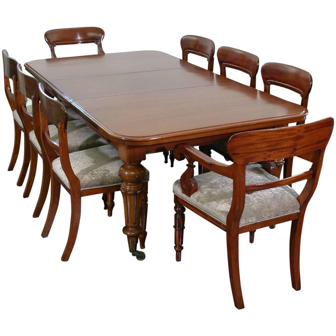 Mid-19th Century English Mahogany Dining Suite For Sale
