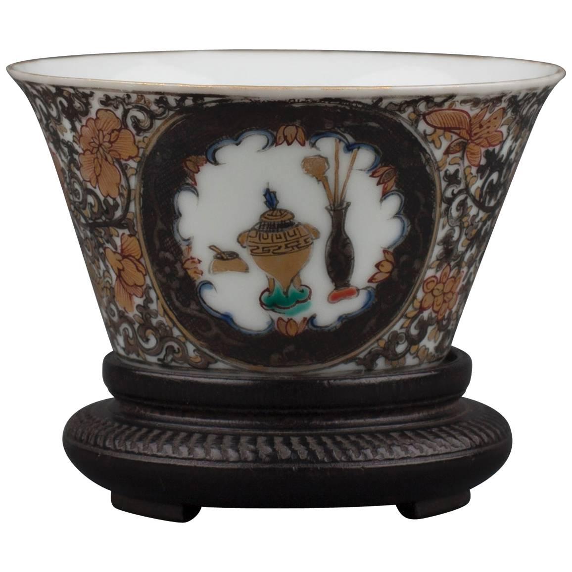 Chinese Porcelain Tea Bowl and Stand, Yongzheng, 18th Century For Sale