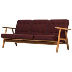 Hans Wegner Sofa Model Ge-240 by GETAMA in Denmark 10