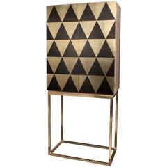 Triangolo Cabinet 4