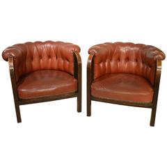 Good and Large Pair of Oak and Leather Art Deco Period Gentleman's Club Armchair