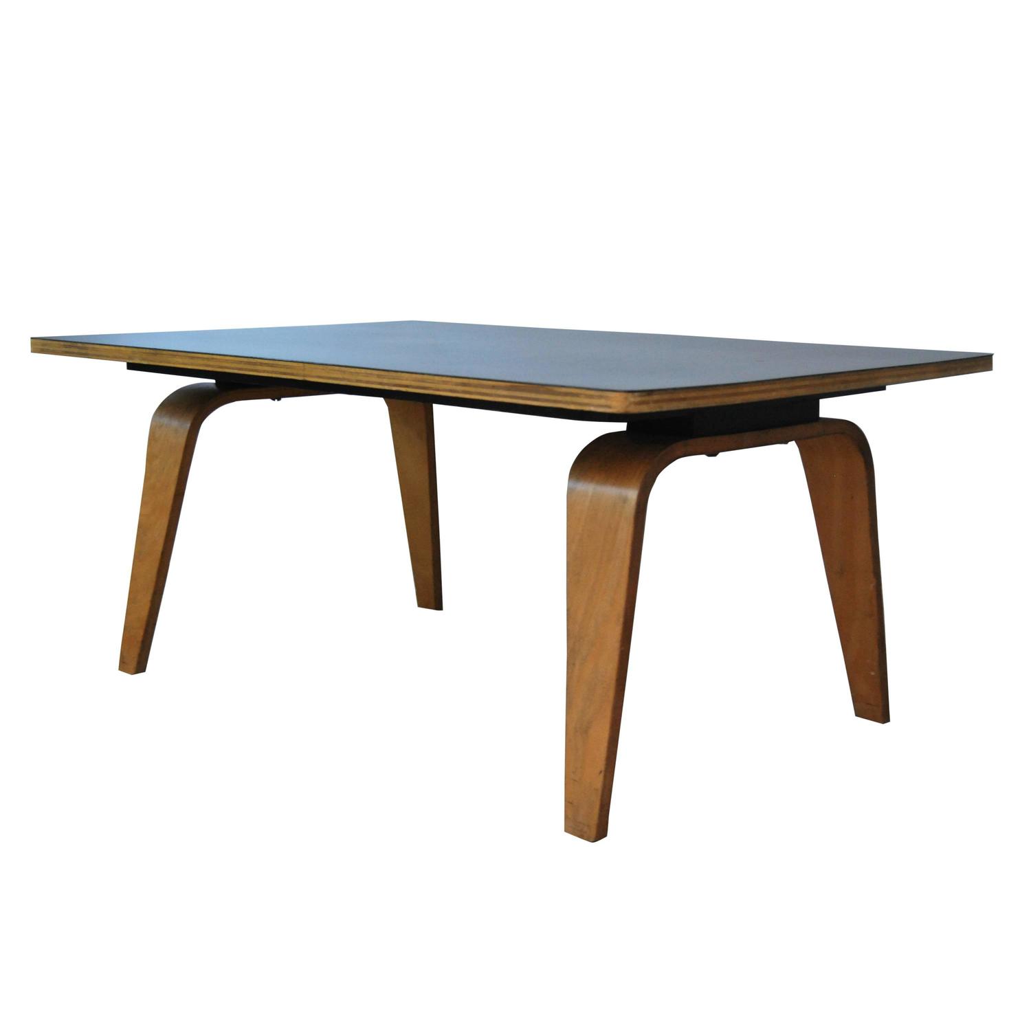 Charles Eames Tables 23 For At 1stdibs Early Eames Otw Coffee Table Circa 1946