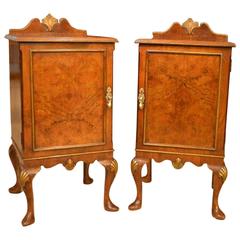 Pair of Fine Quality Figured Walnut George I Style Antique Bedside Cabinets 10