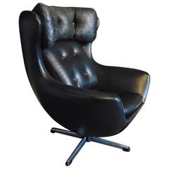 Vintage Swivel Egg Arne Jacobsen Childs Chair in Black Vinyl