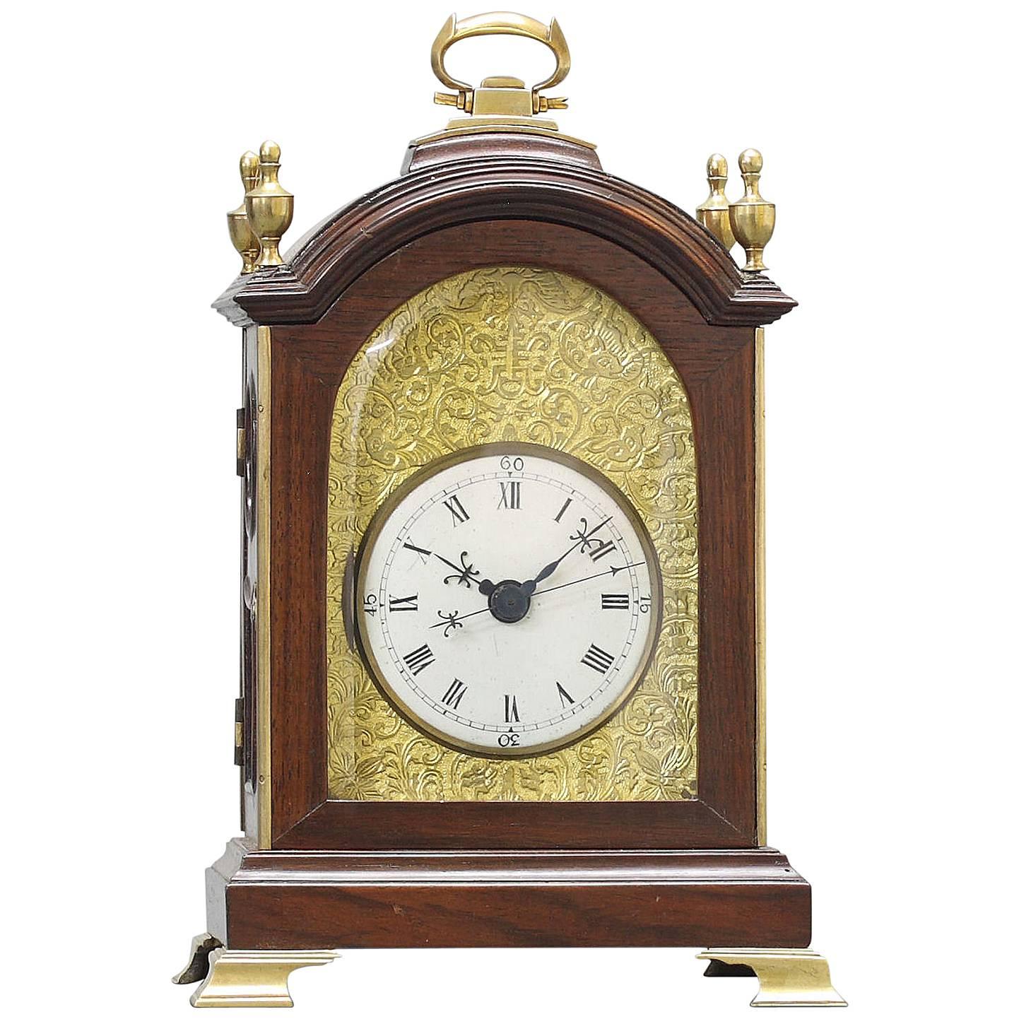 Small Chinese Bracket Clock for the Export Market, Early 19th Century For Sale