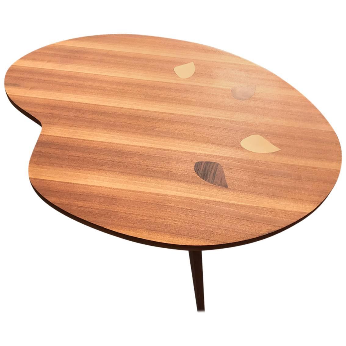 Beautiful Wood Palett Presentation Table For Sale