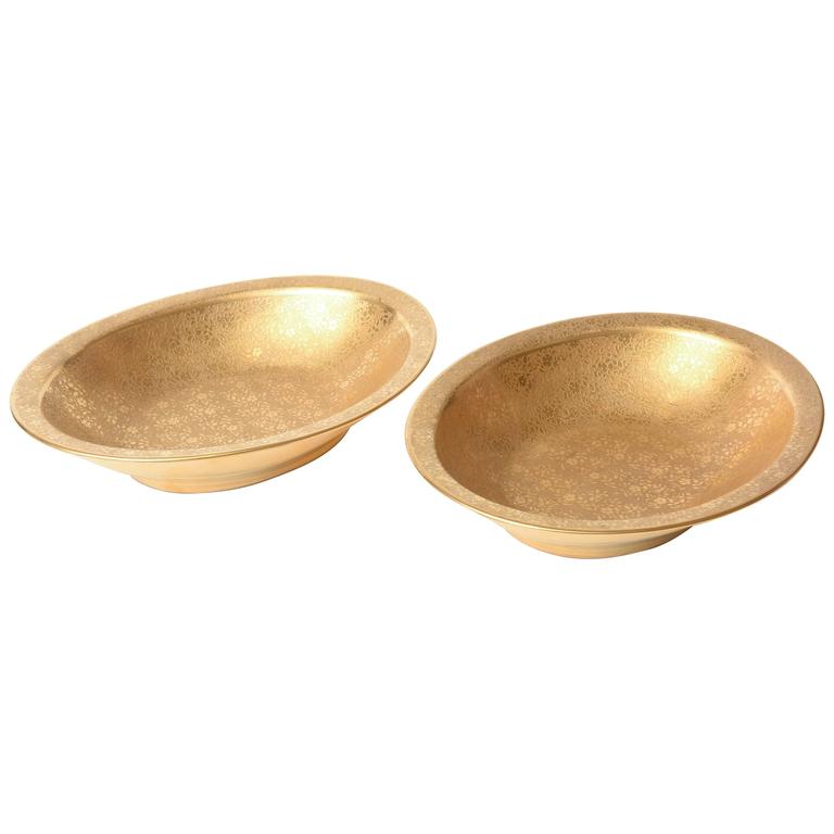Pair of Gold Decorated Serving Bowls For Sale at 1stdibs