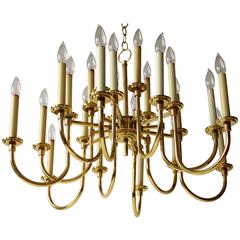 12 Arms 24 Lights Brass Chandelier in the Style of Tommi Parzinger, 1970s, USA 1