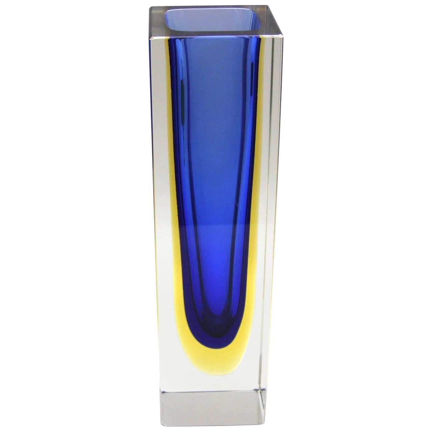 Gorgeous blown Murano glass double Sommerso vase by Alessandro Mandruzzato with cobalt center surrounded by soft yellow.