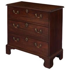 George III Period Mahogany 18th Century Chest of Drawers of Elegant Proportions