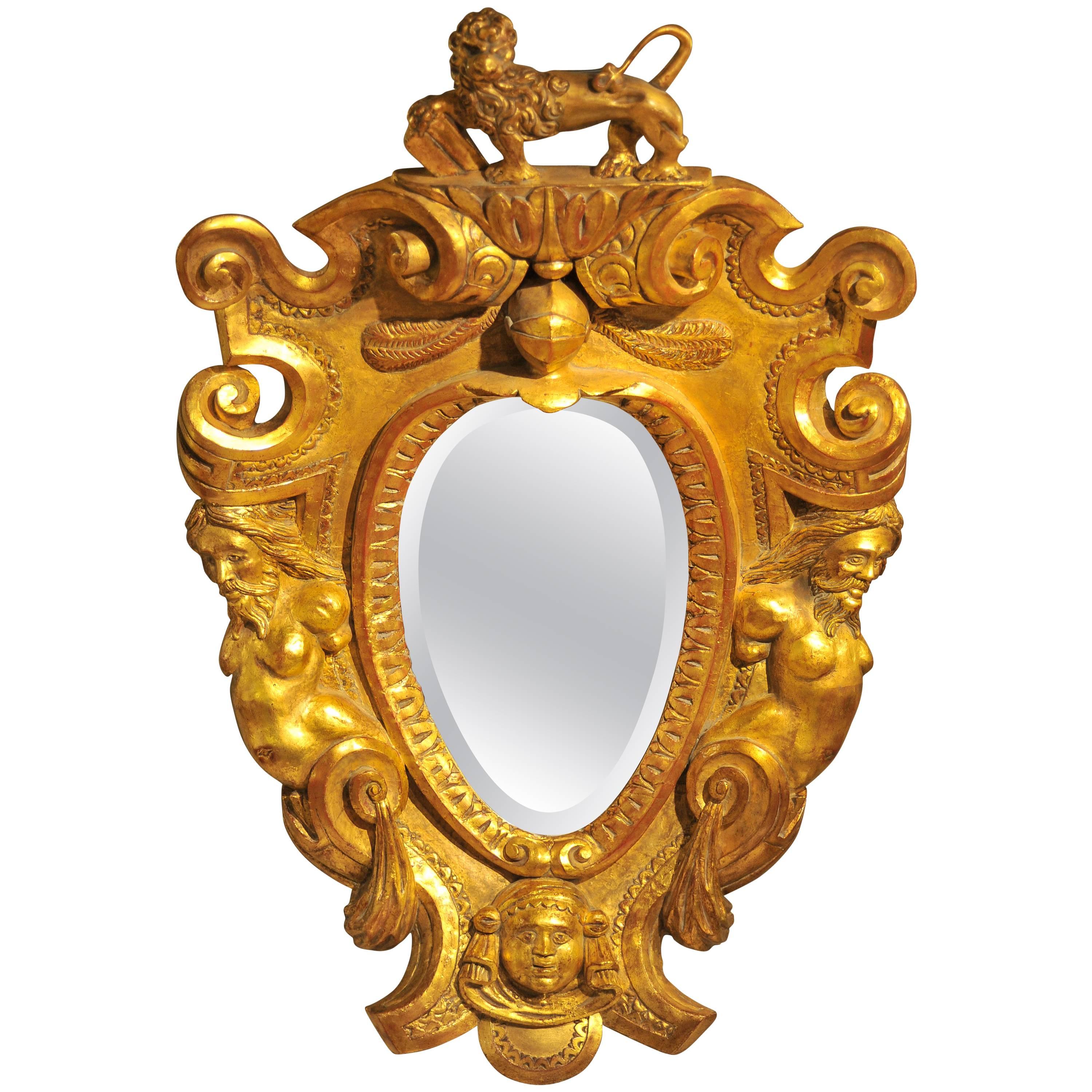 17th Century Italian Curved Mirror, Carved and Gilt wood Frame, Baroque period For Sale
