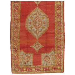 Tapis d'Oushak turc ancien, tapis oriental en laine fait à la main en corail et bleu lavande