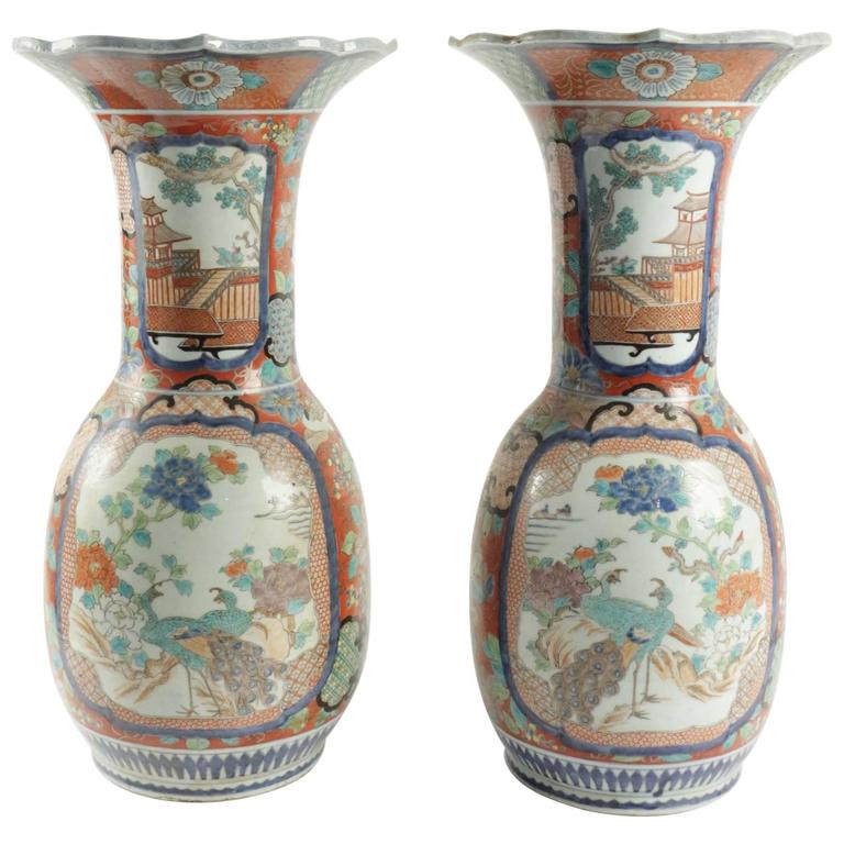 Pair of 19th Century Japanese Imari Porcelain Vases For Sale at 1stDibs