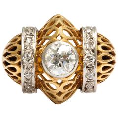 Vintage Barrel Shaped Diamond and Gold Ring