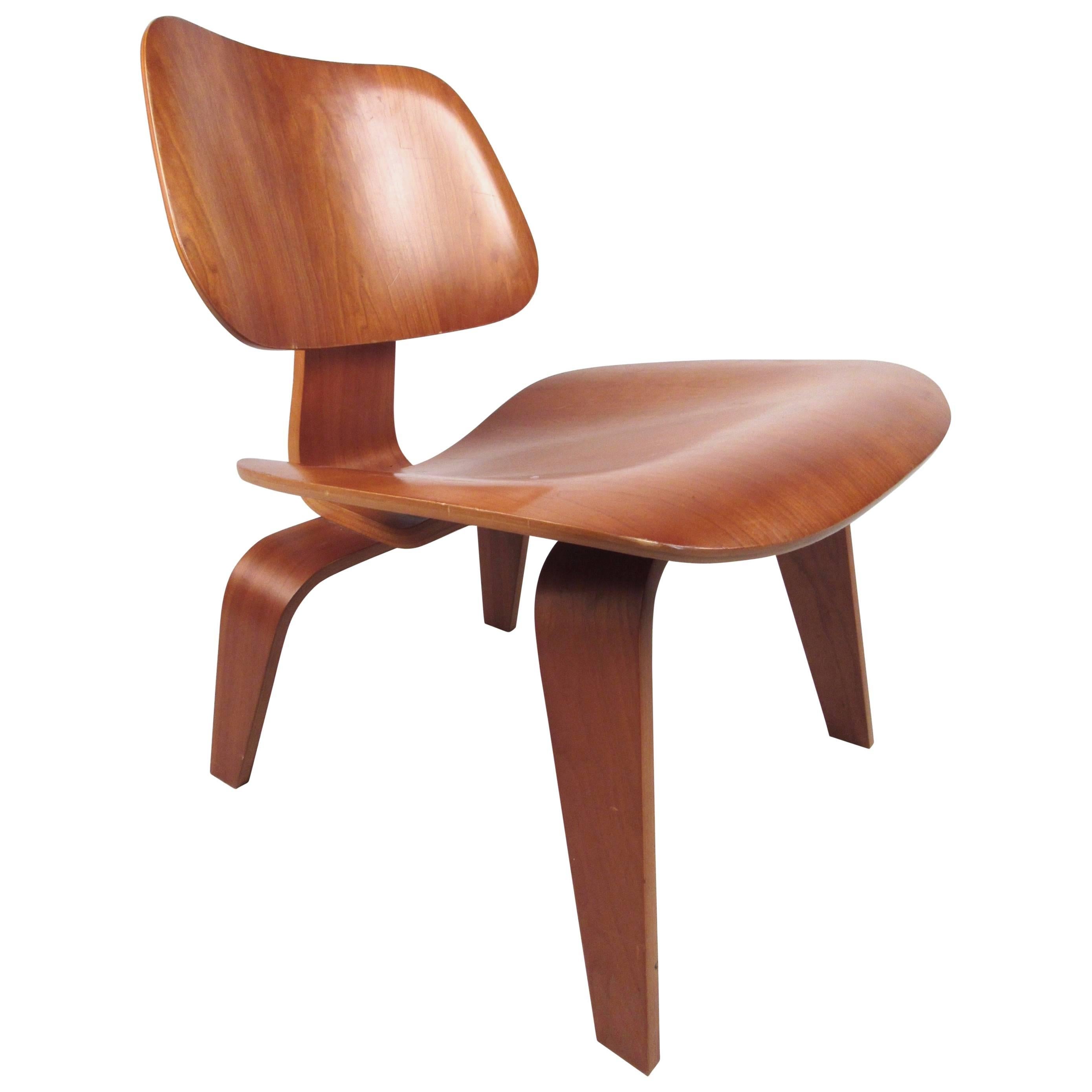 Charles Eames Plywood DCW Side Chair for Herman Miller