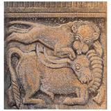 Peinture décorative Art Déco-Médiévale « Lion et taureau » en gris et brûlé de Sienne