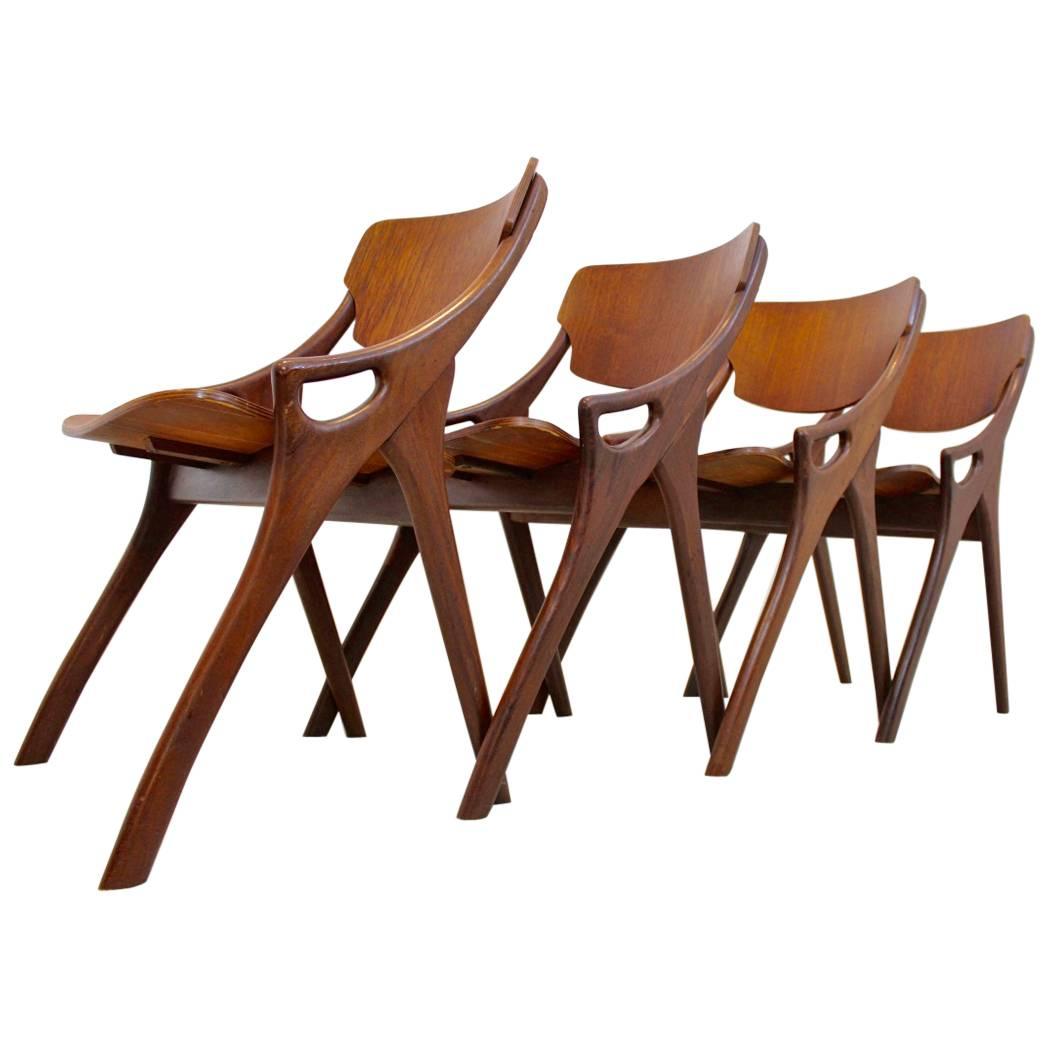 Set of Four Arne Hovmand Olsen Teak Dining Chairs for Mogens Kold, 1950s