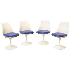 Set of Four Eero Saarinen for Knoll Tulip Chairs