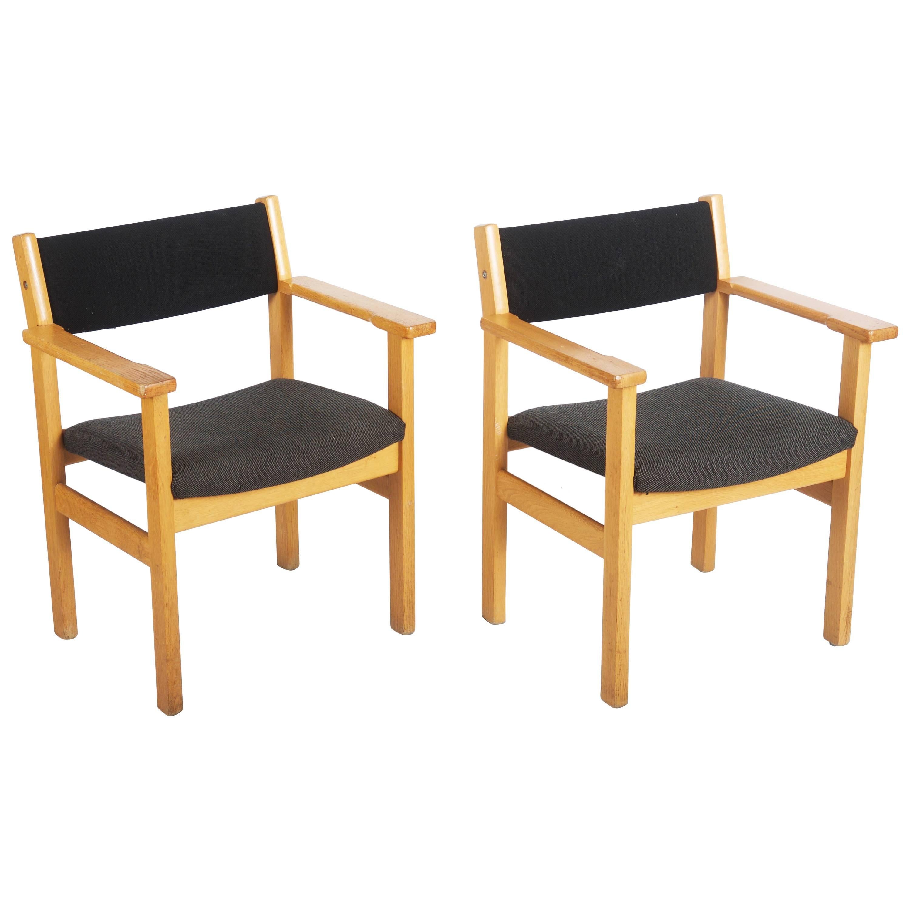 Nice Pair of Vintage Hans Wegner Armchairs