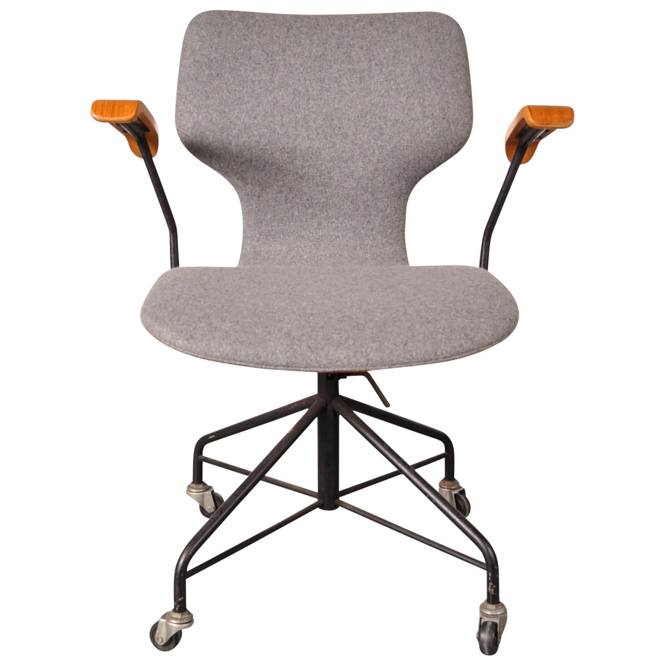 Office Chair by Isamu Kenmochi for Tendo, Japan, circa 1950