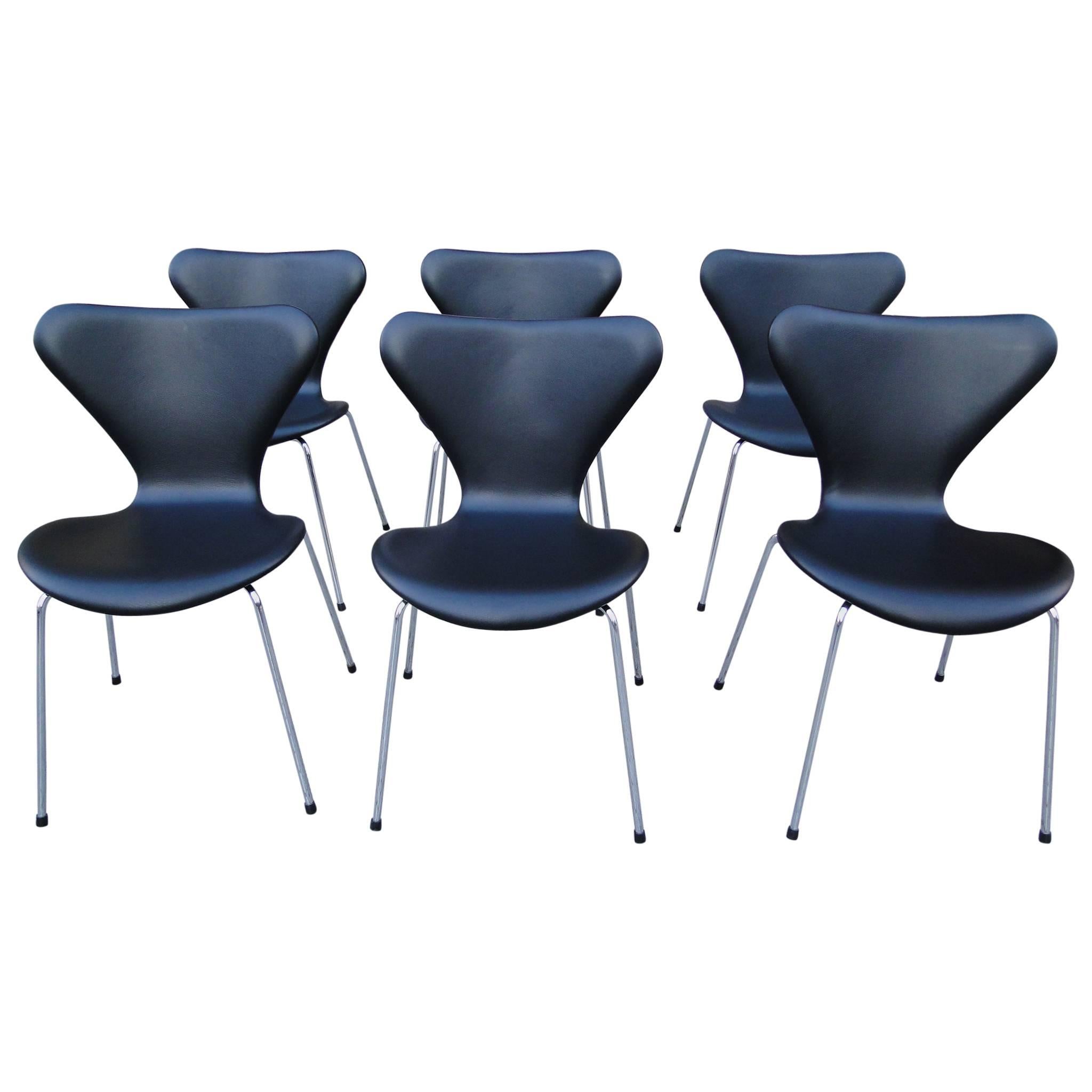 Arne Jacobsen, Six Chairs, Model 3107 Black Leather Arne Sørensen For Sale