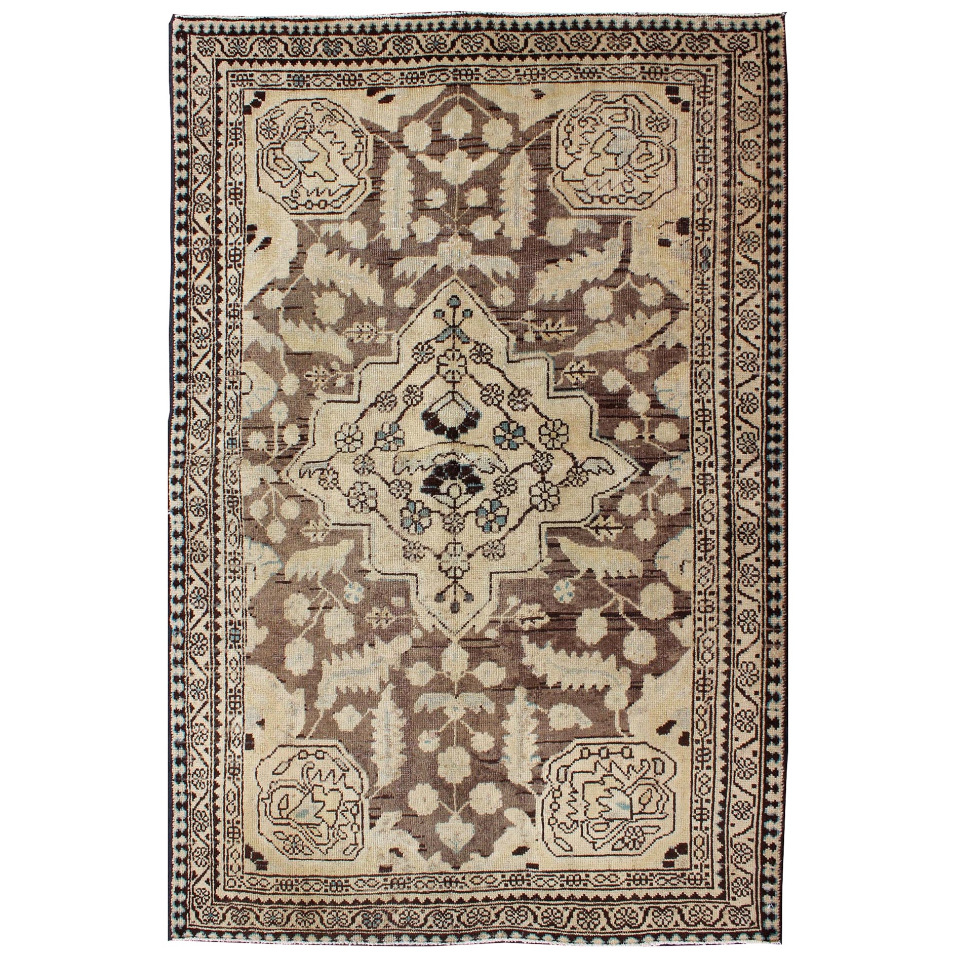 Tappeto persiano semi antico Lilihan nei colori marrone e terra