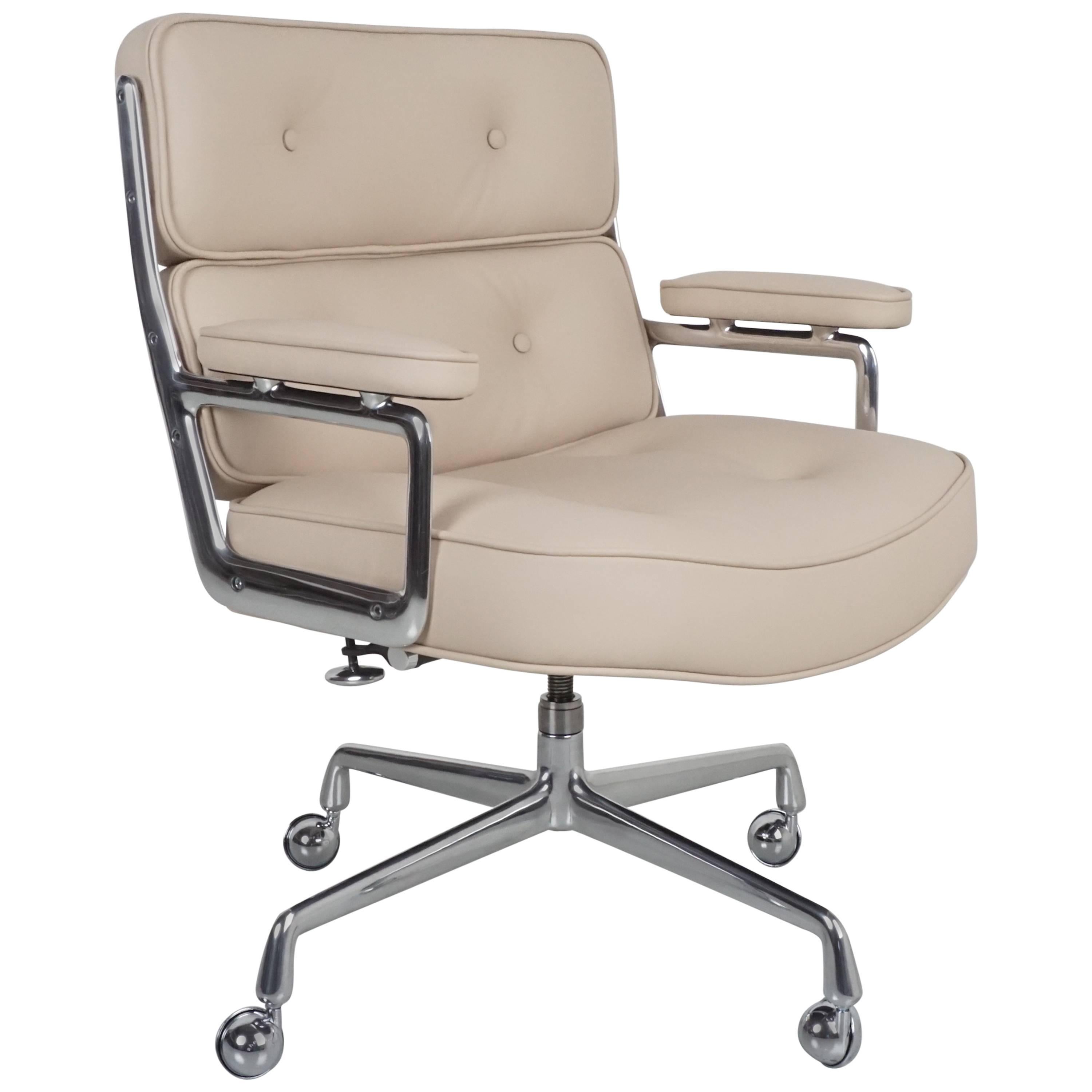 Eames Time Life Chair