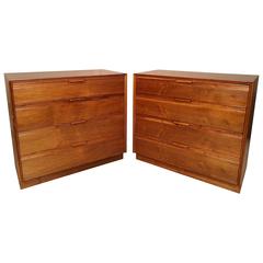 Elegant Set of Mid-Century Modern Dressers 3